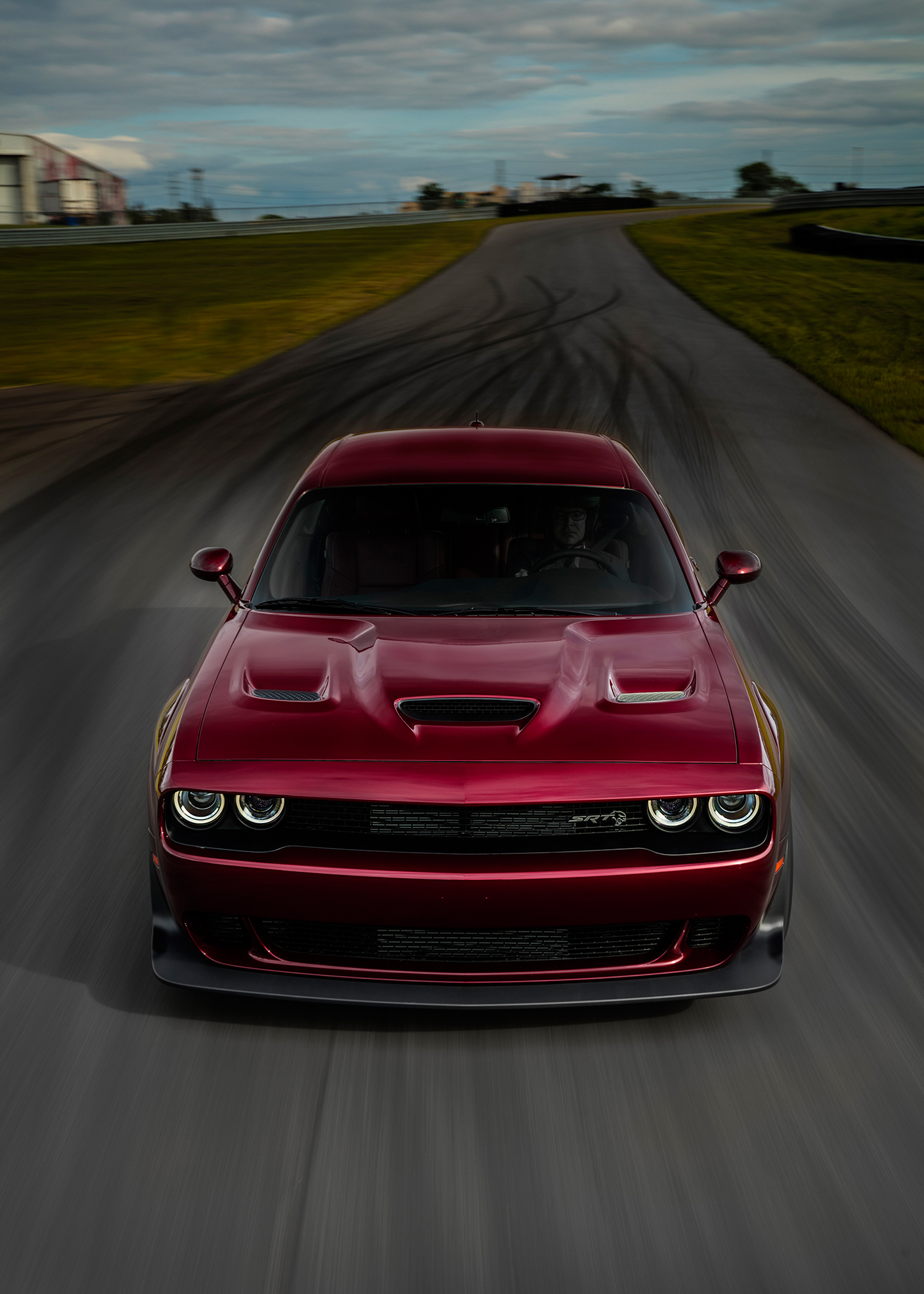 Challenger Srt Hellcat Gets A Widebody For 2018